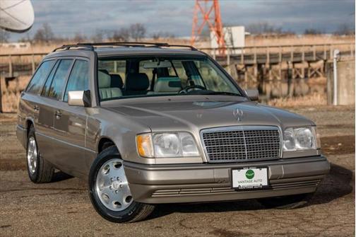 1995 Mercedes-Benz E-Class E 320 4dr Wagon