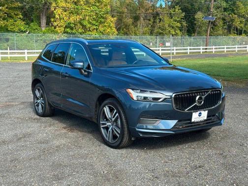 2020 Volvo XC60 T6 Momentum