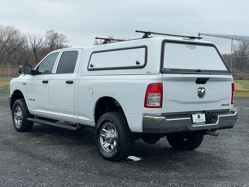 2022 RAM 2500 Tradesman Crew Cab 4x4 6'4' Box