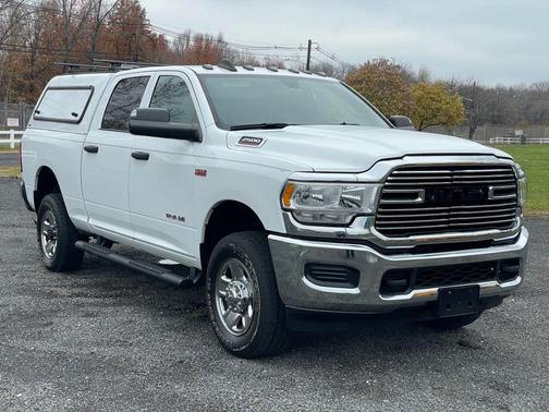 2022 RAM 2500 Tradesman Crew Cab 4x4 6'4' Box