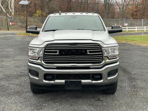 2022 RAM 2500 Tradesman Crew Cab 4x4 6'4' Box
