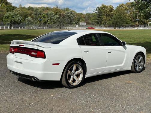 2013 Dodge Charger SXT