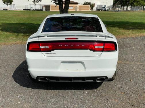2013 Dodge Charger SXT