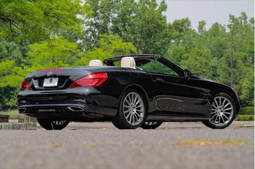2017 Mercedes-Benz SL 550 SL 550 2dr Convertible