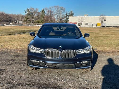 2018 BMW 750 i xDrive