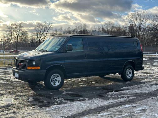 2008 GMC Savana 2500 Base
