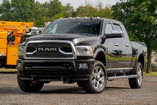 2018 RAM 3500 Limited Mega Cab 4x4 6'4' Box