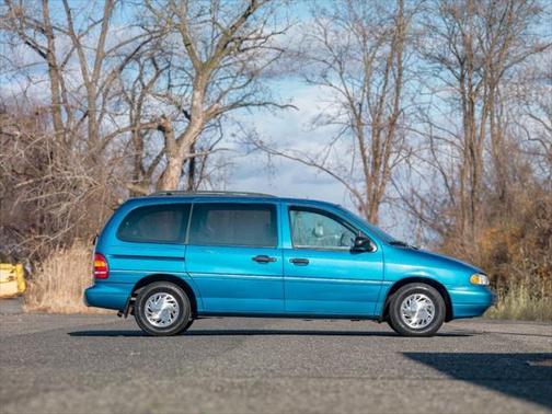 1996 Ford Windstar LX