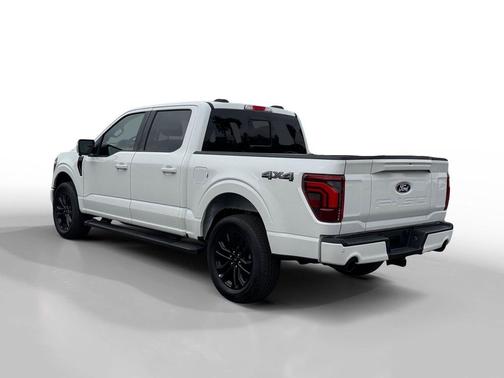 Star White Metallic Tri-Coat 2026 Ford F-150 Lariat