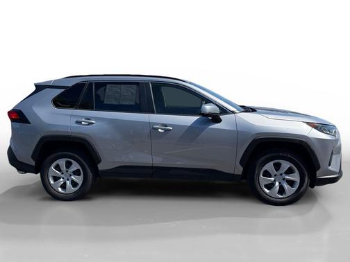 Silver Sky Metallic 2019 Toyota RAV4 LE