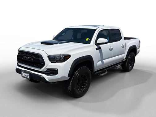 Super White 2019 Toyota Tacoma TRD Pro