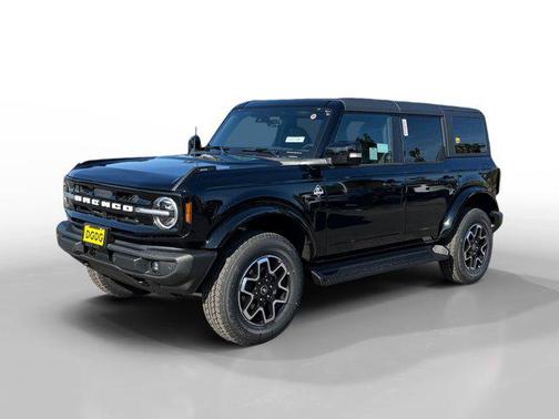 Shadow Black 2025 Ford Bronco Outer Banks SUV