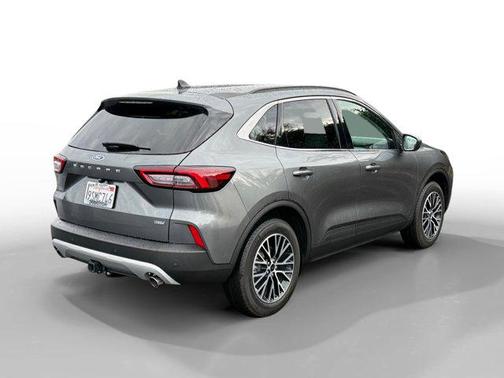 2025 Ford Escape PHEV SE