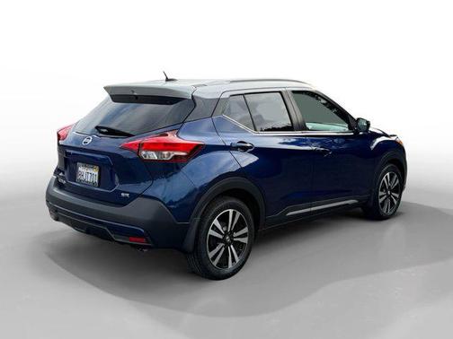 2018 Nissan Kicks SR