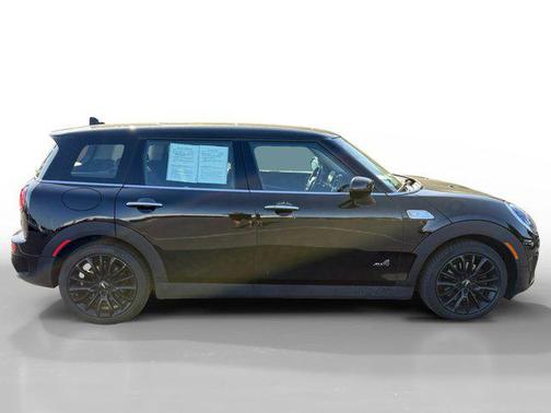 2022 MINI Clubman Cooper S ALL4