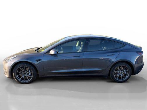 Midnight Silver Metallic 2020 Tesla Model 3 Standard Range