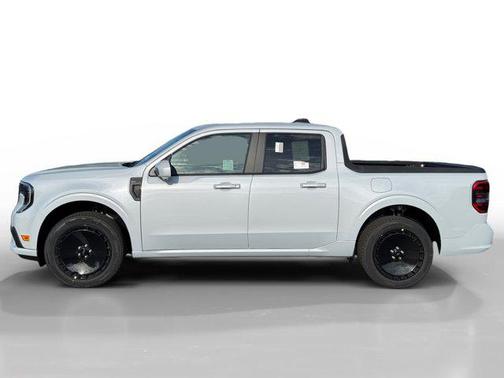 Space White Metallic 2026 Ford Maverick Lobo