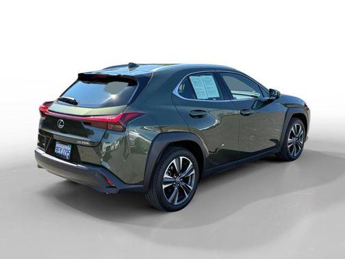 Nori Green Pearl 2023 Lexus UX 250h Base