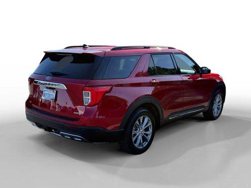Rapid Red Metallic Tinted Clearcoat 2021 Ford Explorer XLT