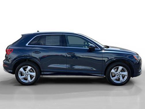 Cosmos Blue Metallic 2019 Audi Q3 2.0T Premium