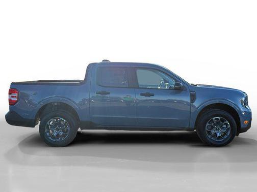Azure Gray Metallic Tri-Coat 2026 Ford Maverick XLT