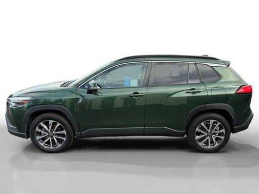 2022 Toyota Corolla Cross XLE