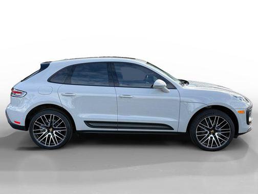 2023 Porsche Macan T