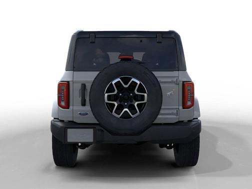 Avalanche Gray 2026 Ford Bronco Outer Banks