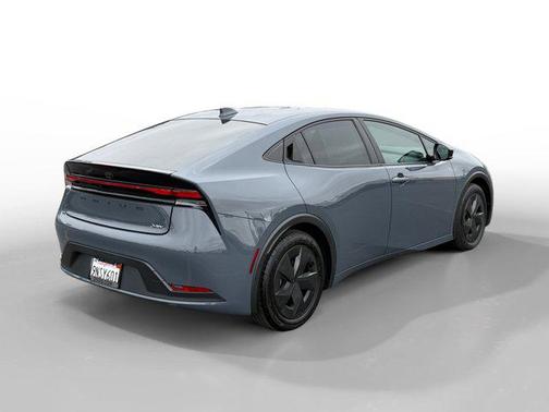 2023 Toyota Prius LE