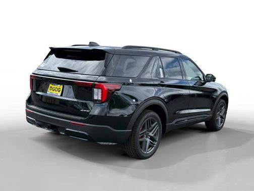 Agate Black Metallic 2026 Ford Explorer ST-Line