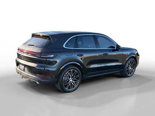 2024 Porsche Cayenne Base