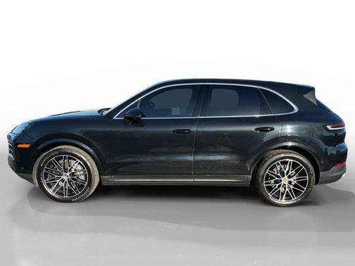 2024 Porsche Cayenne Base