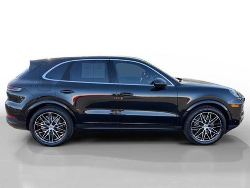 2024 Porsche Cayenne Base