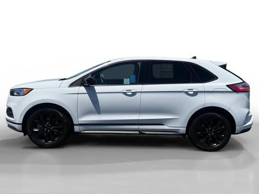 Oxford White 2023 Ford Edge SE
