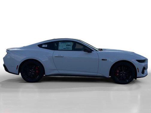 Oxford White 2026 Ford Mustang GT