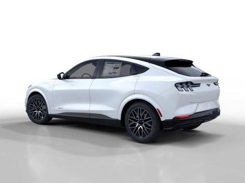 Star White Metallic Tri-Coat 2026 Ford Mustang Mach-E Premium