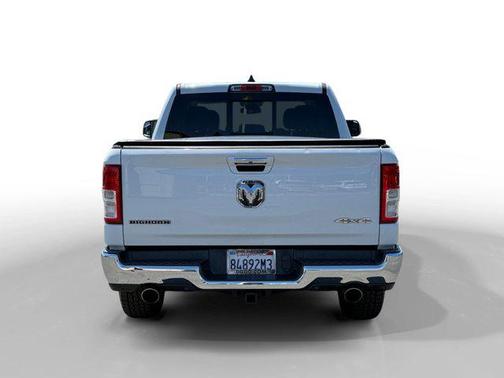 Bright White Clearcoat 2019 RAM 1500 Big Horn