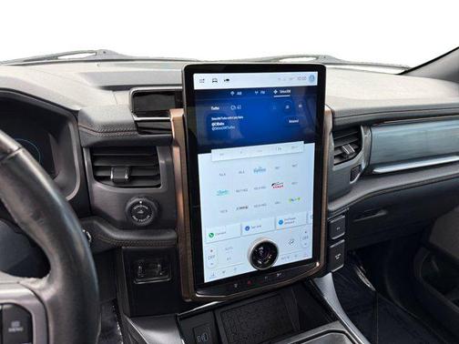 2023 Ford F-150 Lightning LARIAT