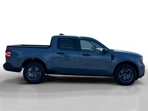 Azure Gray Metallic Tri-Coat 2026 Ford Maverick XLT