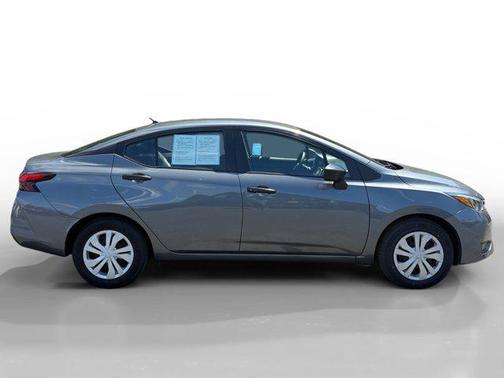 Gun Metallic 2025 Nissan Versa 1.6 S