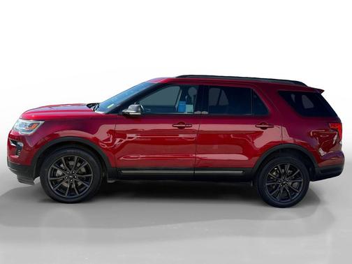 Ruby Red Metallic 2018 Ford Explorer XLT