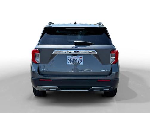 Carbonized Gray Metallic 2022 Ford Explorer XLT