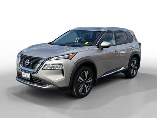 Champagne Silver Metallic 2023 Nissan Rogue SL