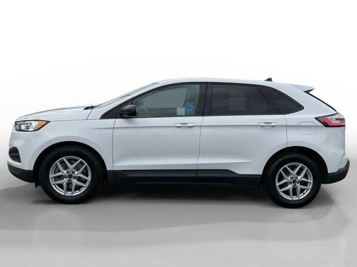 Oxford White 2021 Ford Edge SE