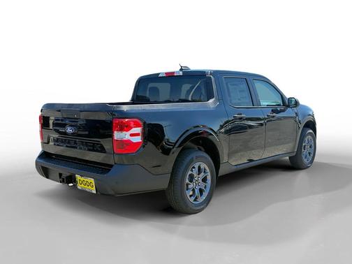 Shadow Black 2026 Ford Maverick XLT