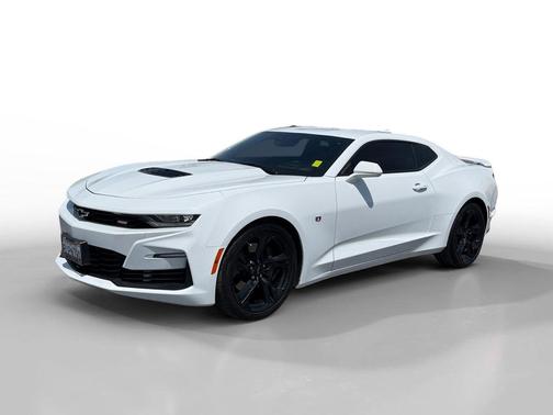 Summit White 2021 Chevrolet Camaro 2SS