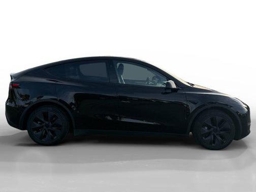 2025 Tesla Model Y Long Range Dual Motor All-Wheel Drive