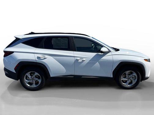 White Pearl 2024 Hyundai TUCSON SEL