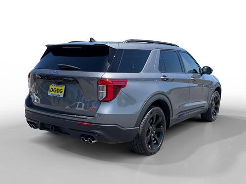 Carbonized Gray Metallic 2023 Ford Explorer ST