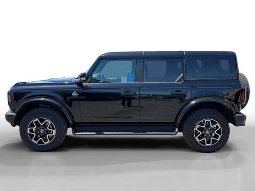 Shadow Black 2025 Ford Bronco Outer Banks